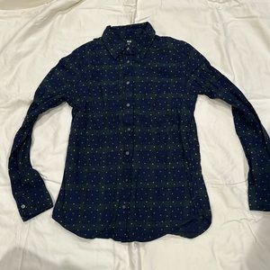 Uniqlo Women’s XS Button Down Long sleeve Shirt